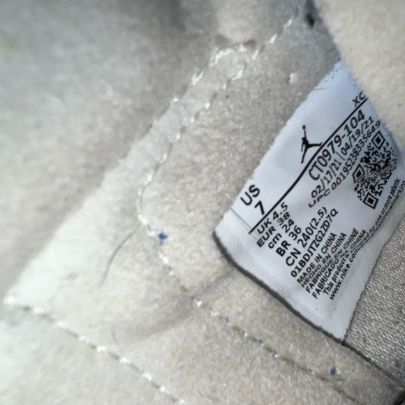 Jordan 1 High Cushion Zooms - Picture 7 of 8